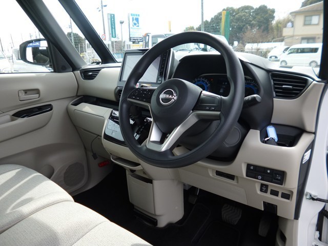 軽自動車 レンタカー ルークス(8426)