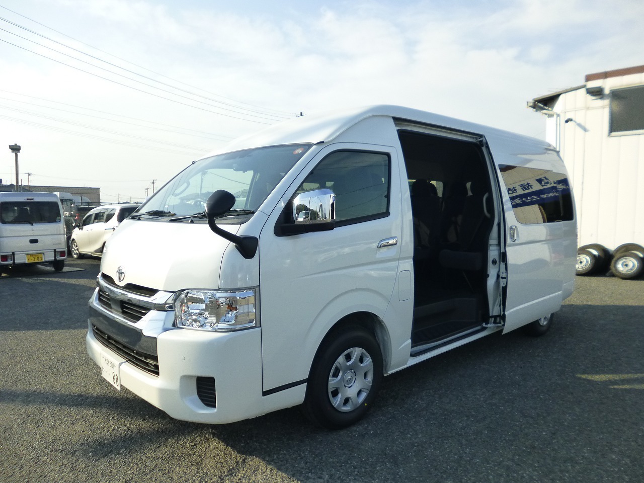 ワゴン車 1BOX レンタカー 10人乗り ハイエース(5120)