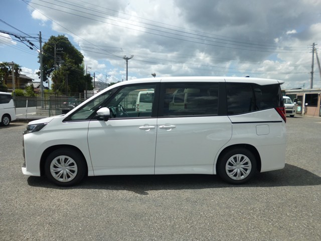 福祉車両 レンタカー 車椅子スロープ ミニバン ノア(1378)