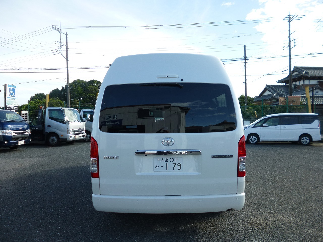 ワゴン車 1BOX レンタカー 10人乗り ハイエース(5120)