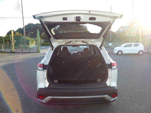 SUV車　レンタカー 5人乗り ハリアー(4998)