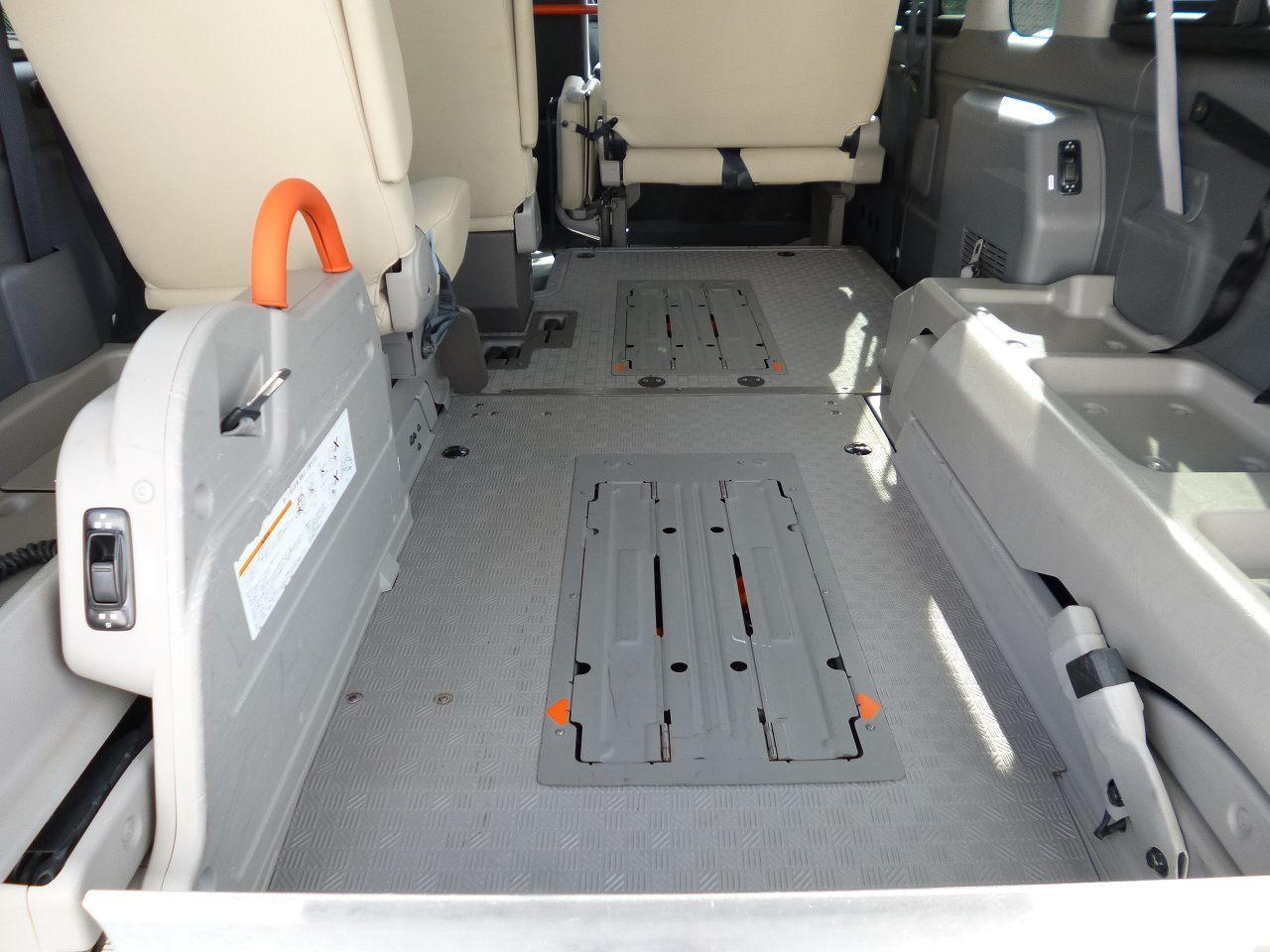 福祉車両　レンタカー　車椅子　リフト　キャラバン(1148)