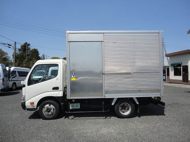 トラック レンタカー ダイナ　2トン(4760)