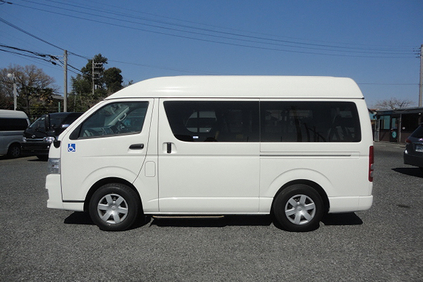 福祉車両　レンタカー　車椅子　リフト　ハイエース(745)