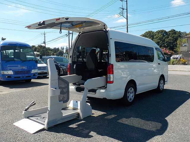 福祉車両　レンタカー　車椅子　リフト　レジアスエース(937)