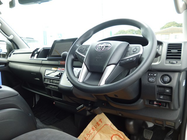 ワゴン車 1BOX レンタカー 10人乗り ハイエース(1246)