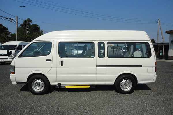 福祉車両　レンタカー　車椅子　リフト　ハイエース(1009)