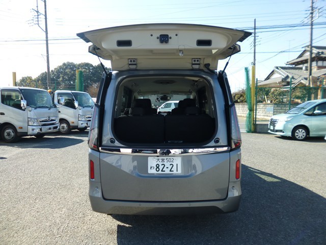 ワゴン車 1BOX レンタカー 8人乗り セレナ(8221)