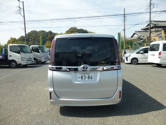 ワゴン車 1BOX レンタカー 8人乗り ノア(8386)