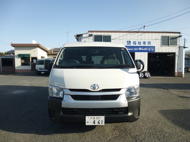 ワゴン車 1BOX レンタカー 10人乗り ハイエース(461)