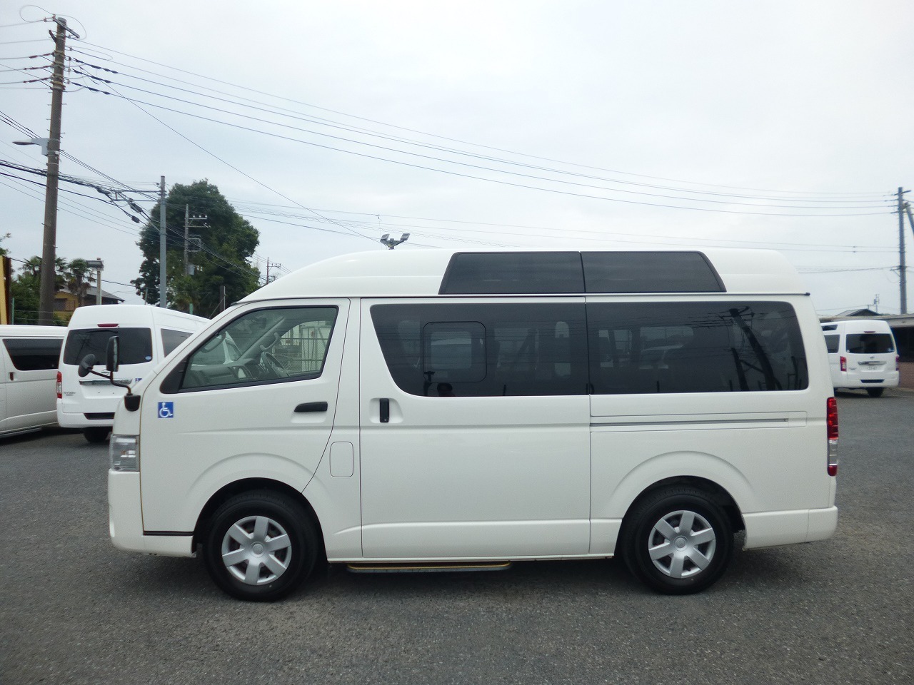 福祉車両　レンタカー　車椅子　リフト　レジアスエース(937)