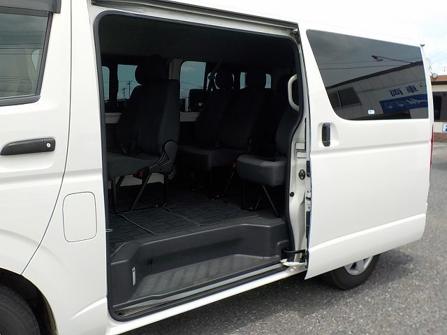 ワゴン車 1BOX レンタカー 10人乗り ハイエース(3073)