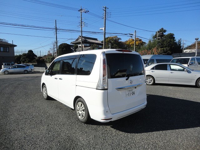 福祉車両　レンタカー　車椅子　リフト　セレナ(1104)