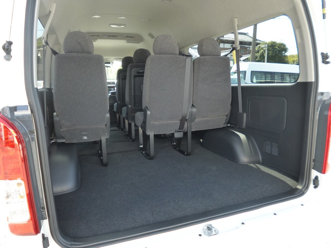 ワゴン車 1BOX レンタカー 10人乗り ハイエース(5120)