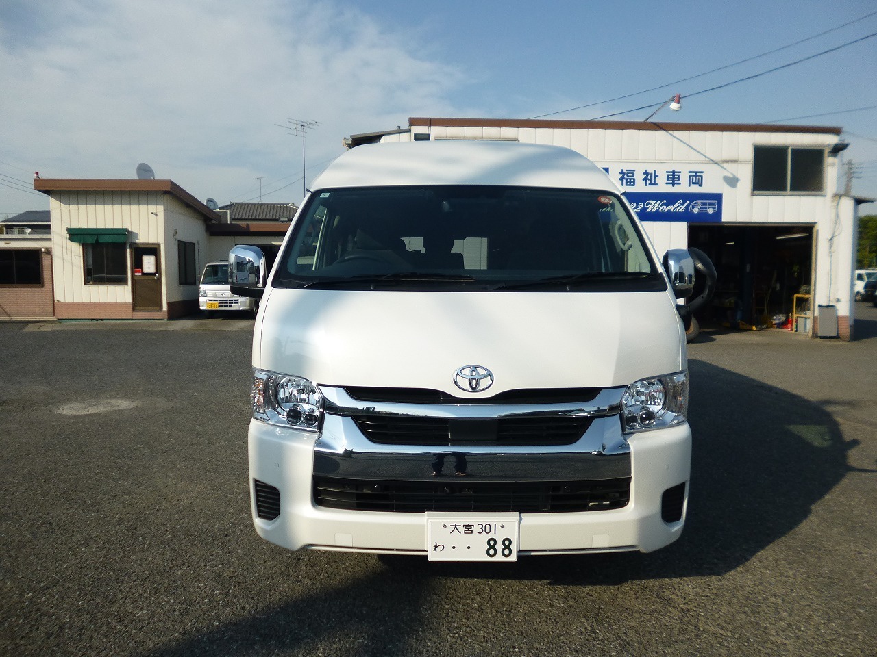 ワゴン車 1BOX レンタカー 10人乗り ハイエース(5120)