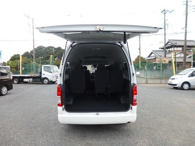ワゴン車 1BOX レンタカー 10人乗り ハイエース(5120)