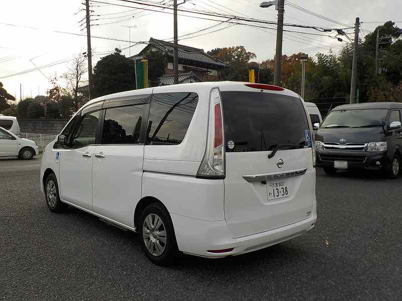 福祉車両　レンタカー　車椅子　リフト　セレナ(1338)