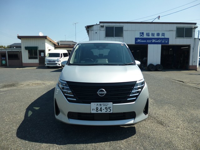 ワゴン車 1BOX レンタカー 8人乗り セレナ(8495)