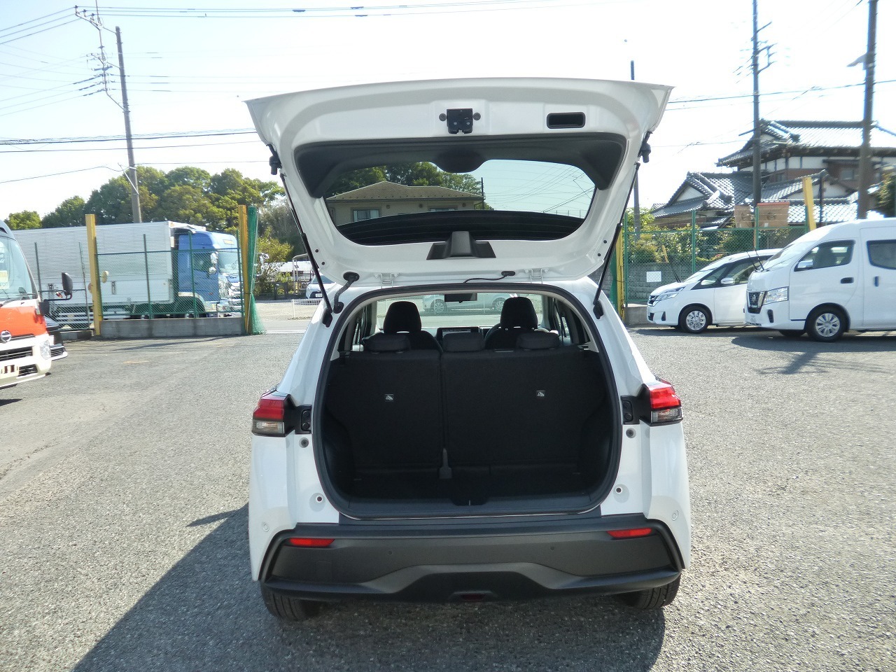 コンパクトカー レンタカー ノート(6076)