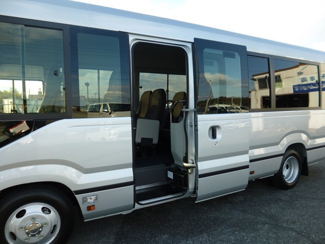 マイクロバス レンタカー トヨタコースター 29人乗り(629)