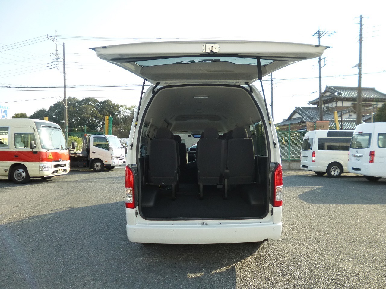 ワゴン車 1BOX レンタカー 10人乗り ハイエース(5120)