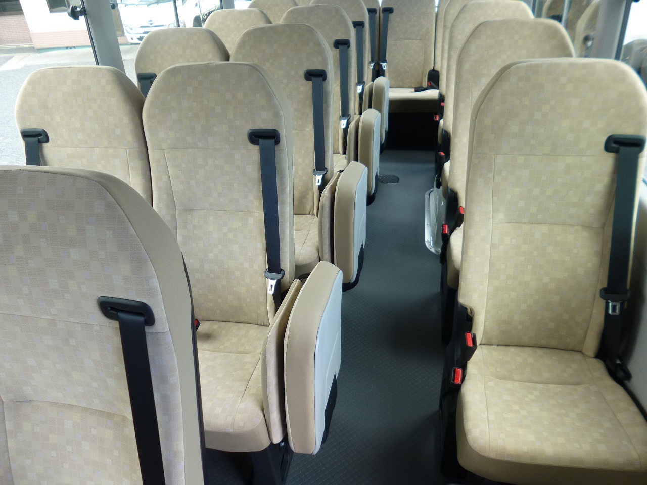 マイクロバス レンタカー トヨタコースター 29人乗り(337)