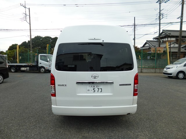 ワゴン車 1BOX レンタカー 10人乗り ハイエース(5120)