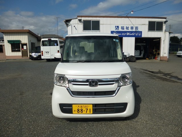 軽自動車 レンタカー N-BOX(8871)