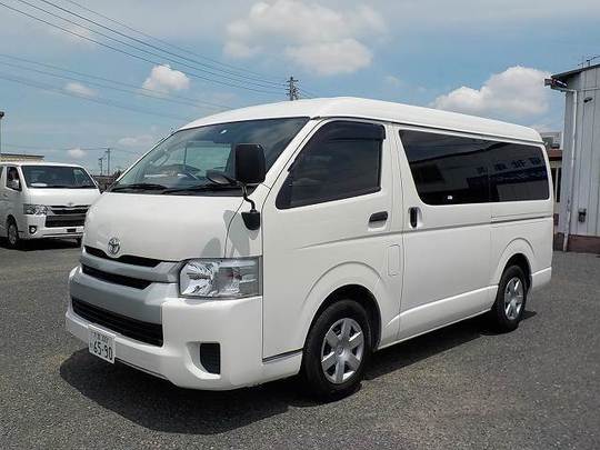 10人乗り大型ワゴン1 9万円 日 代車用格安レンタカー ウェルレンタカー 埼玉県