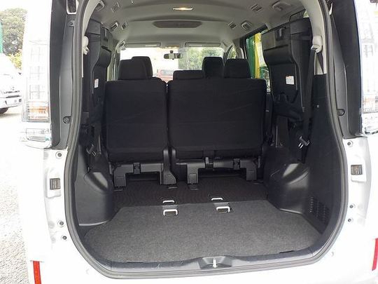 8人乗りミニバン1 4万円 日 代車用格安レンタカー ウェルレンタカー 埼玉県